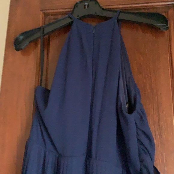 Gown - Picture 4 of 4